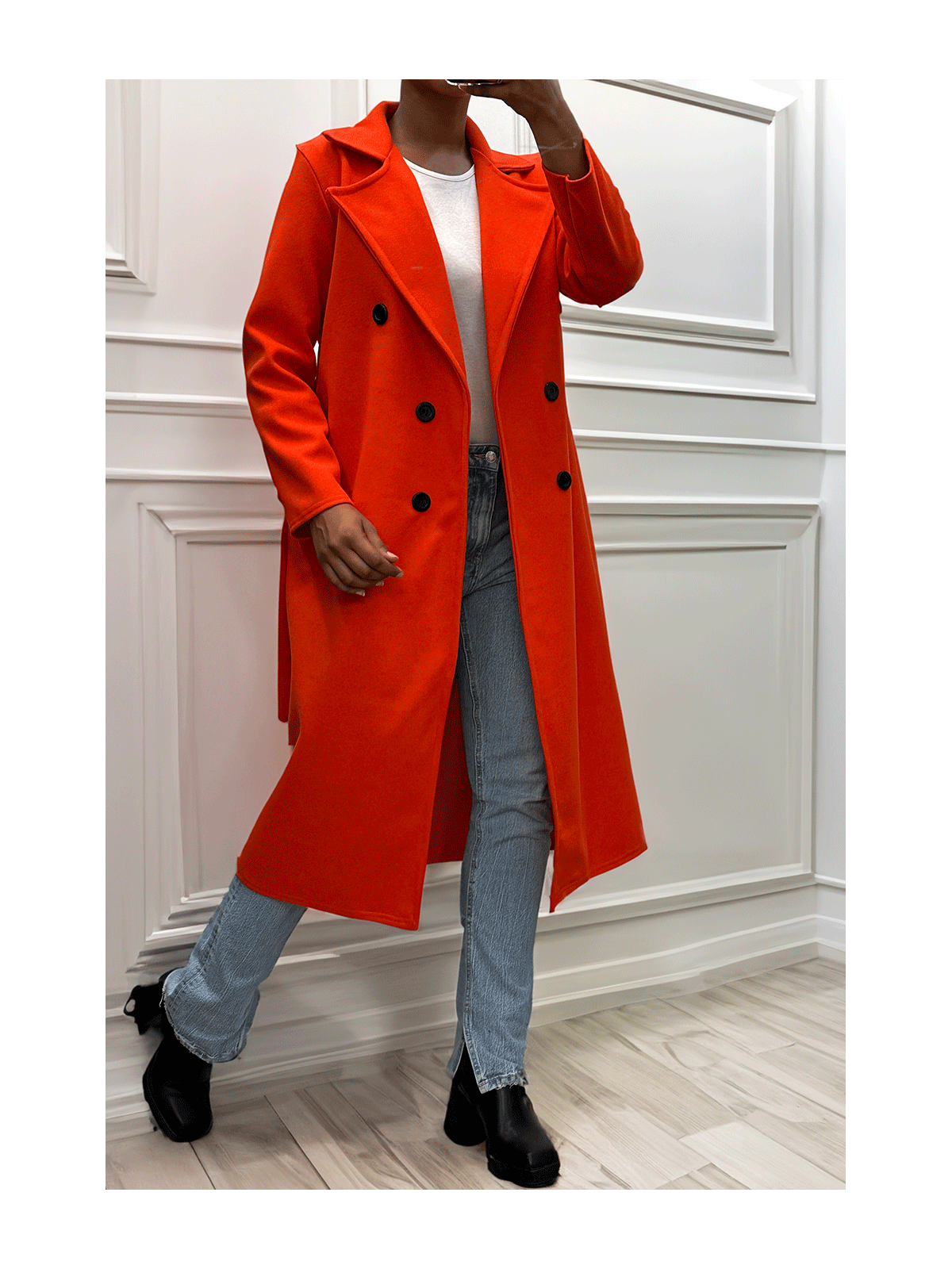 Long manteau croisé en orange avec poches boutons et ceinture - 4