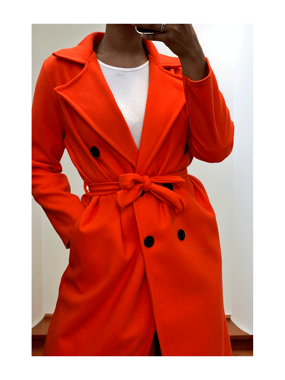Long manteau croisé en orange avec poches boutons et ceinture - 7