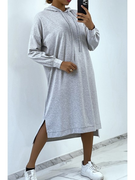 Longue robe sweat over size en gris avec capuche - 1