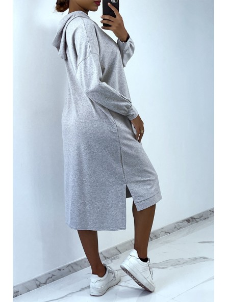 Longue robe sweat over size en gris avec capuche - 3