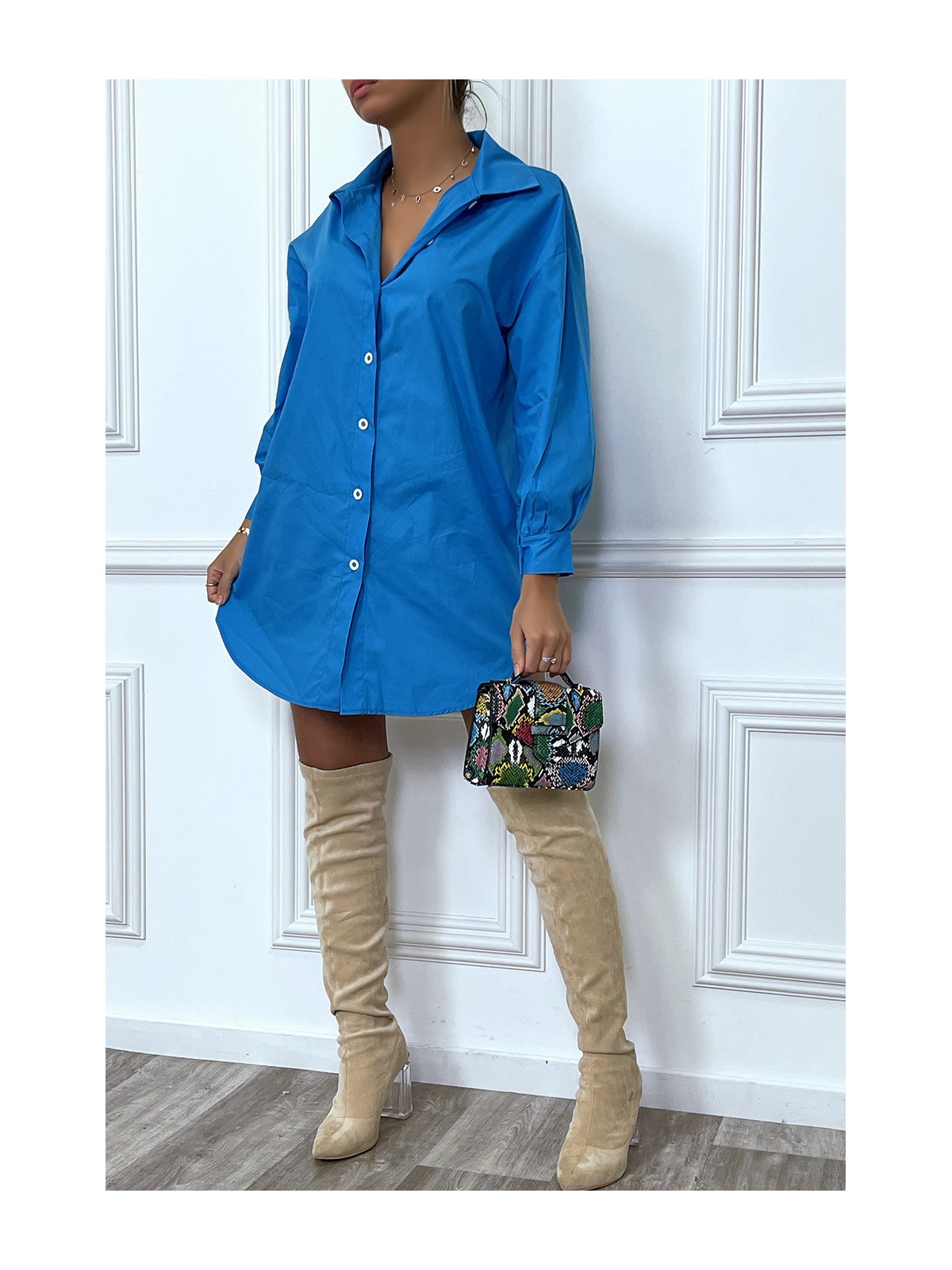 Robe chemise bleue asymétrique en coton - 4
