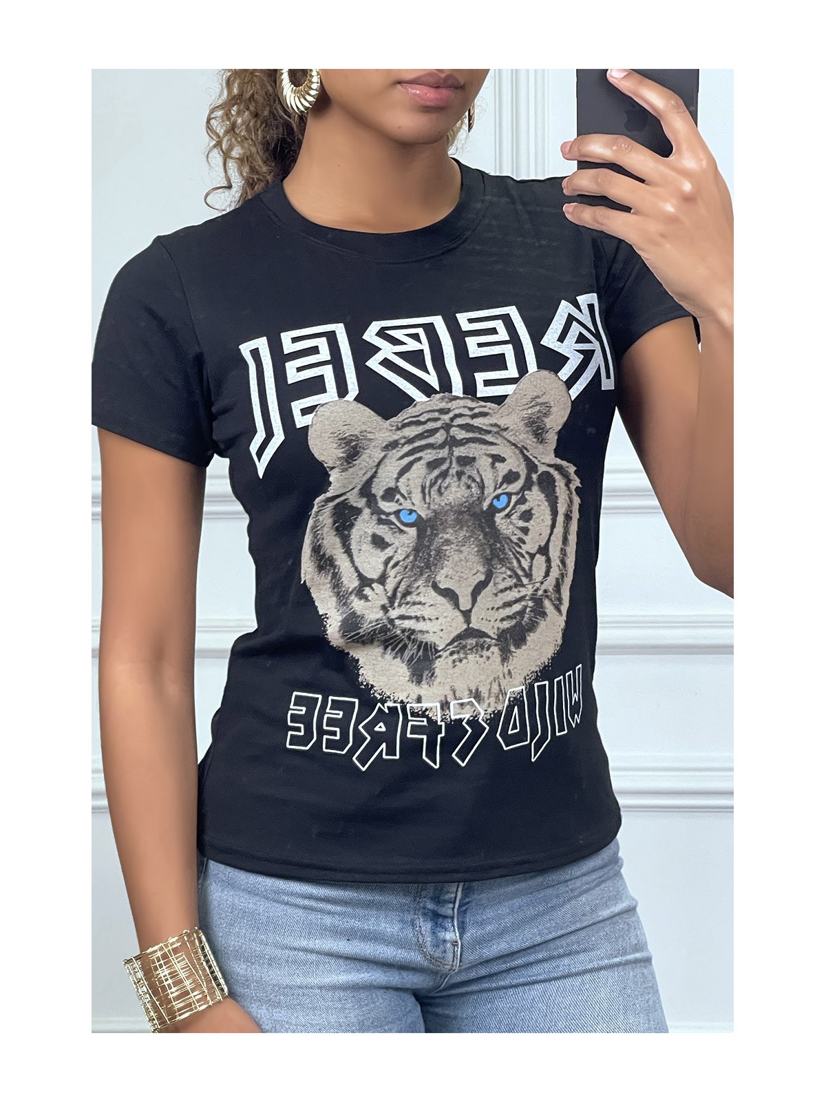 Tee-shirt noir cintrée avec écriture REBEL et tête de lion - 6