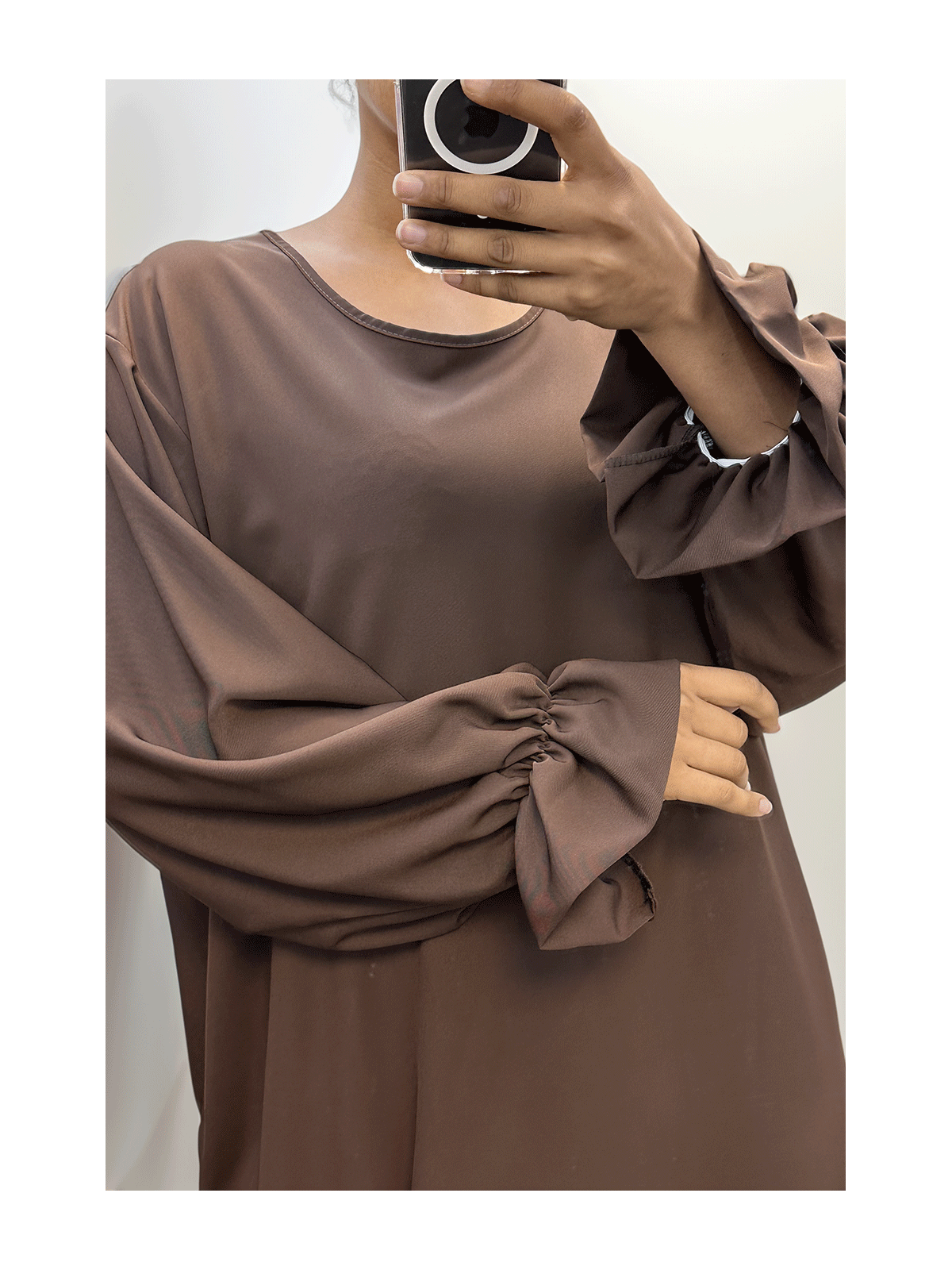 Longue abaya marron froncé aux manches  - 6