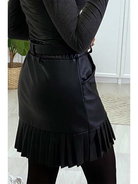 Jolie jupe noire très tendance en simili avec ceinture plis et poche - 5