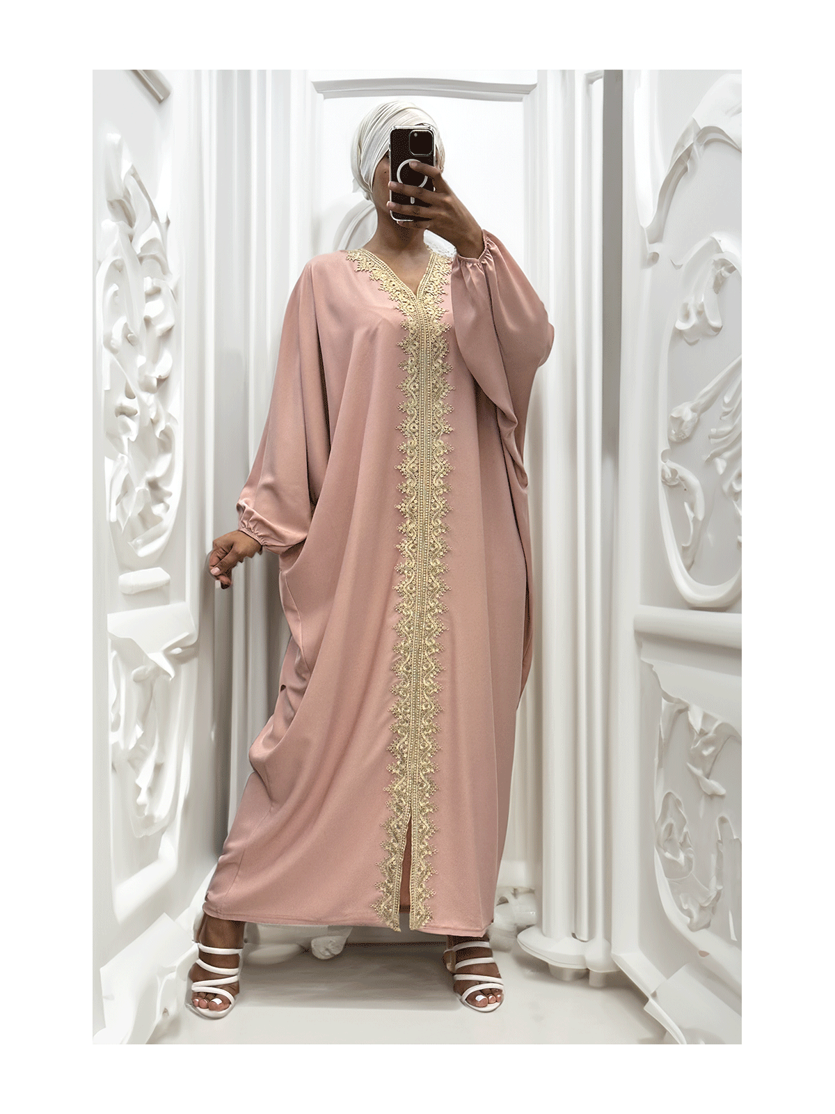Longue abaya rose over size avec une jolie dentelle  - 4