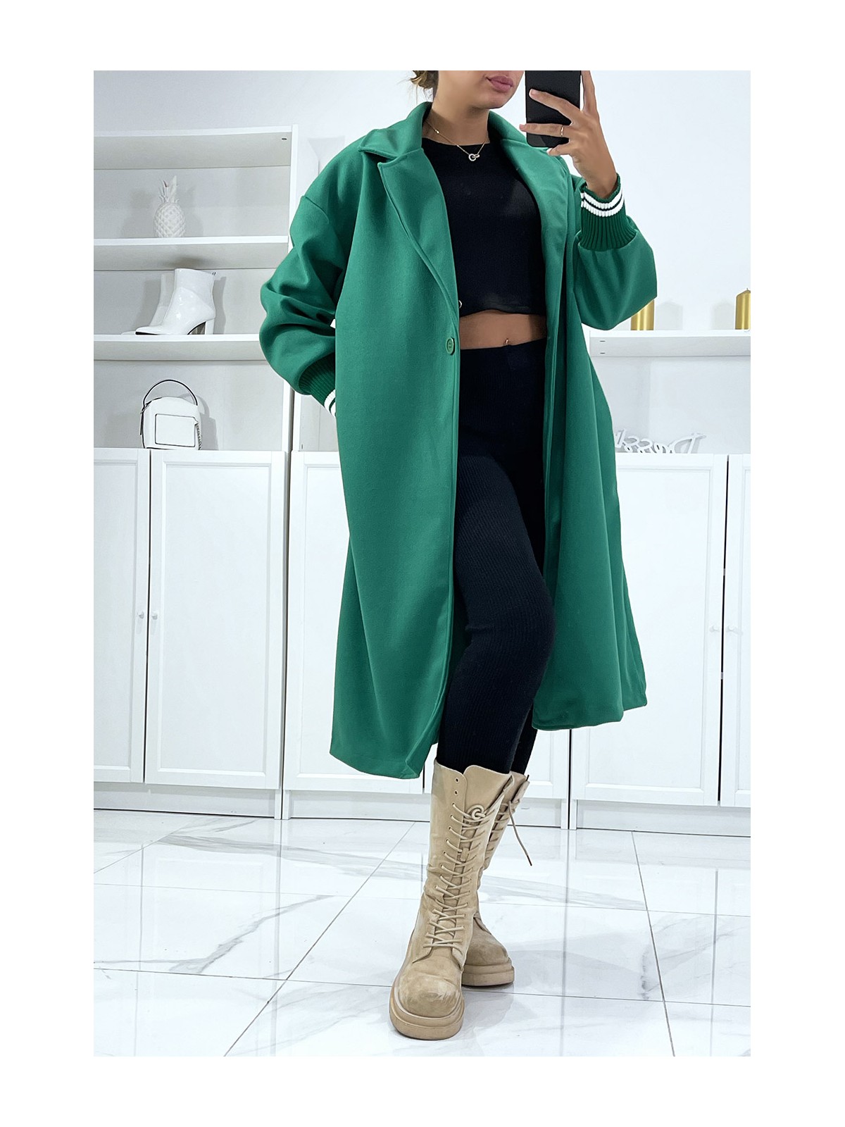 Long manteau over size en vert avec bord côte aux manches - 1