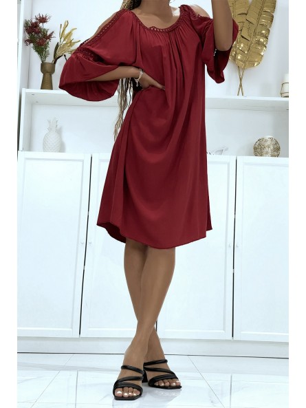 Robe tunique bordeaux over size avec manches volante et épaules dénudé - 2