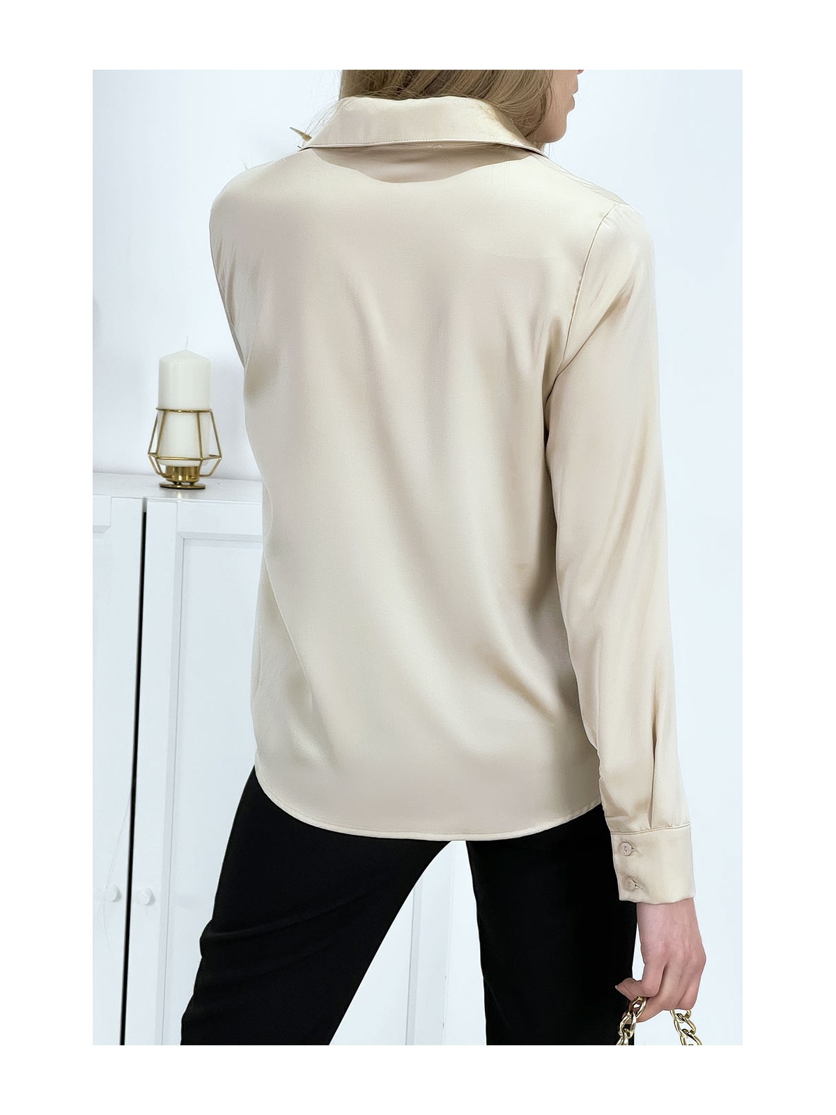 Chemise beige satiné pour femme avec poches - 11