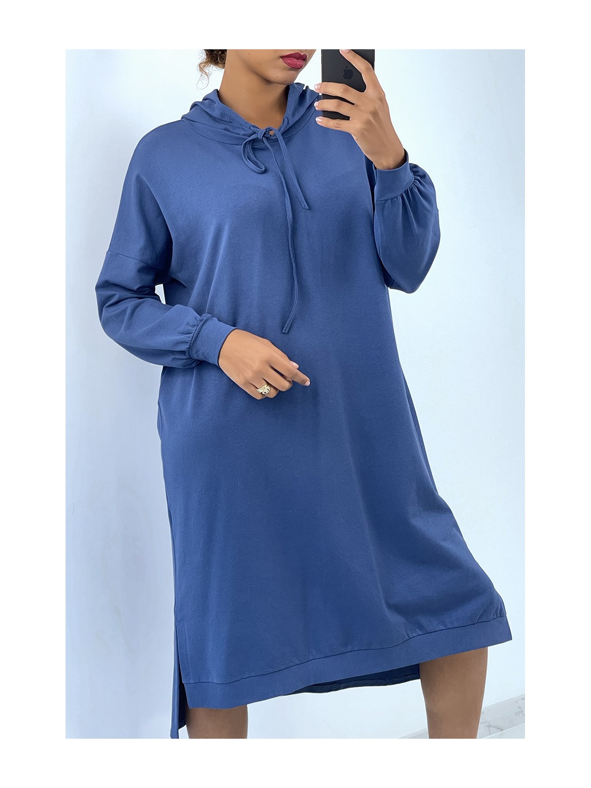 Longue robe sweat over size en indigo avec capuche - 2