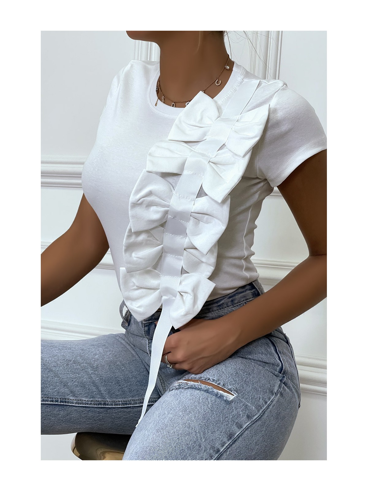 Tee-shirt blanc à noeud et rubans - 4