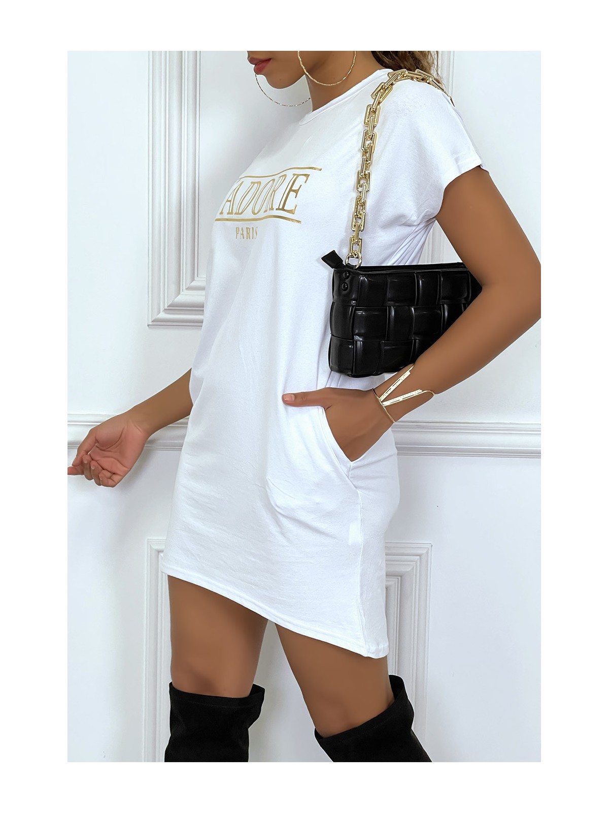 Robe T-shirt courte asymétrique blanc avec écriture doré "J'adore" et poches - 5