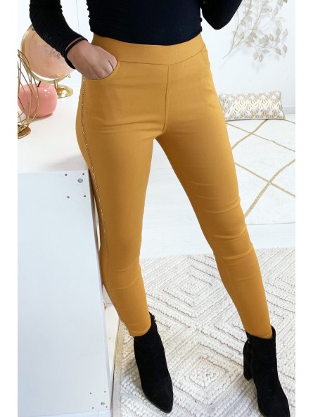Sublime pantalon slim moutarde avec bande pailleté - 7