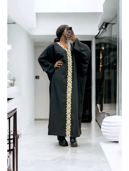 Abaya noire over size (36-52) avec sublime dentelle sur toute la longueur  - 1