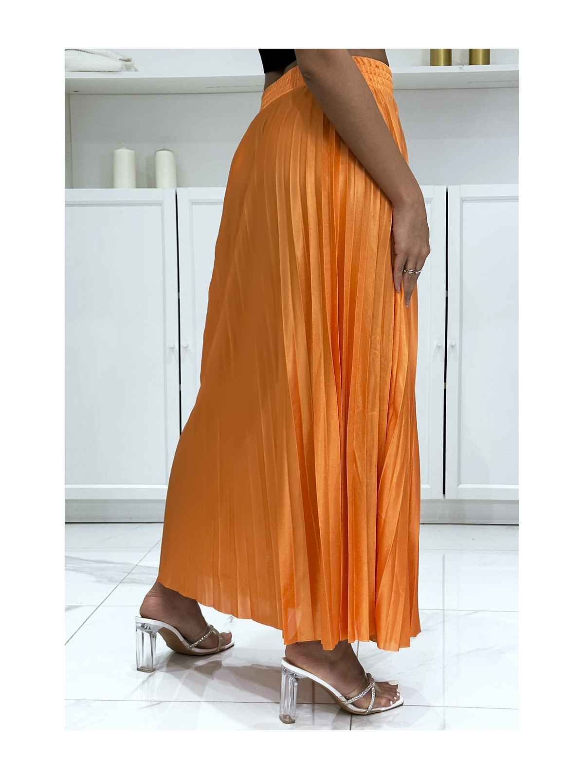 Longue jupe plissé satiné orange très chic - 1