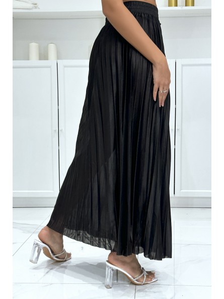 Longue jupe plissé satiné noire très chic - 1