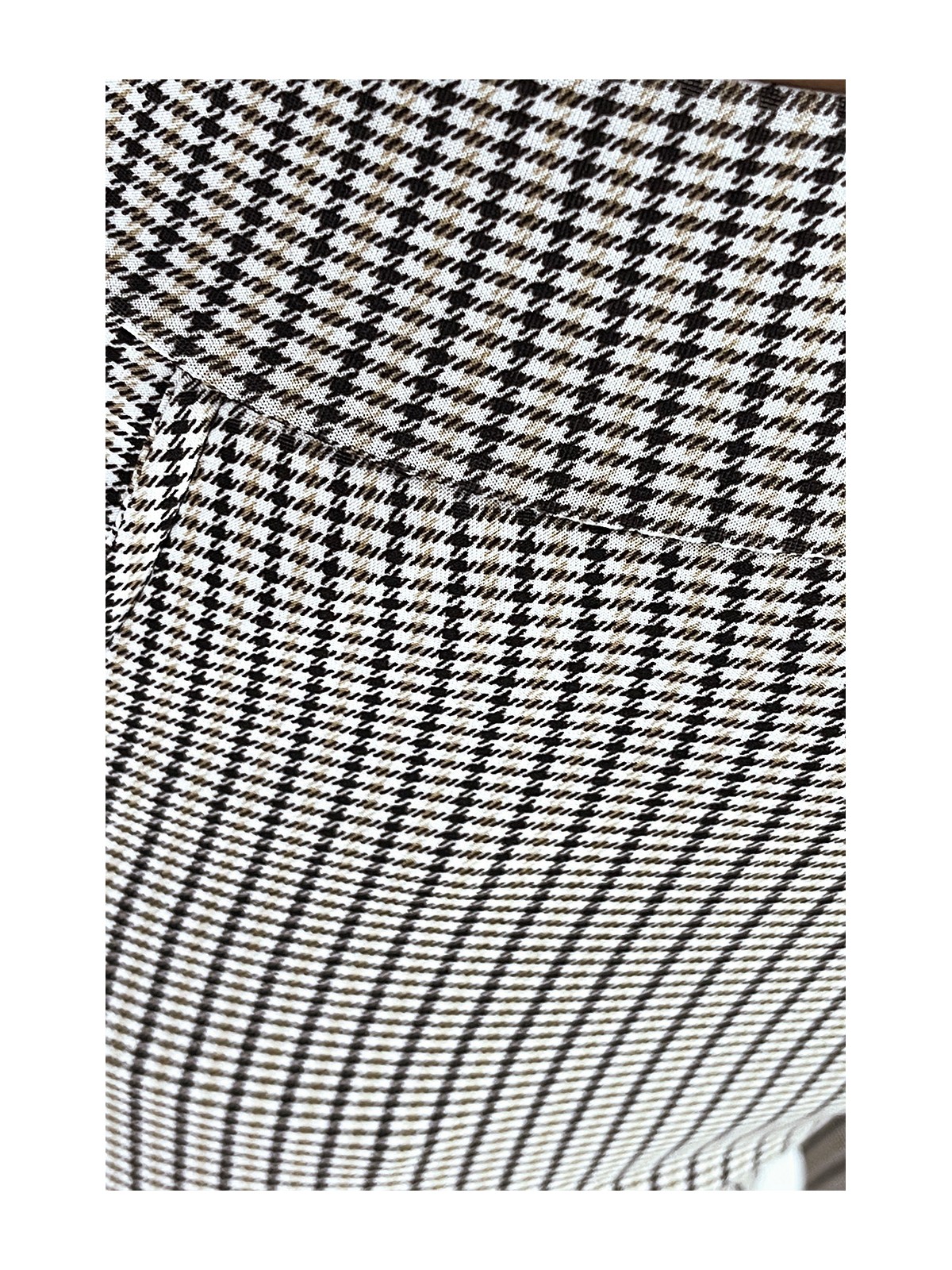 Pantalon blanc motif carreaux avec poches et boutons - 4