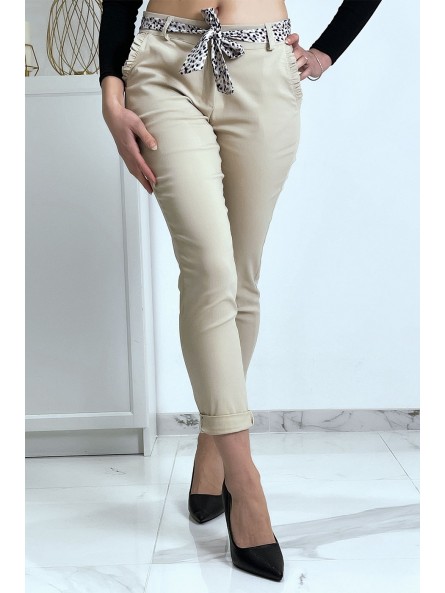 Pantalon strech beige avec poches froufrou et ceinture - 5