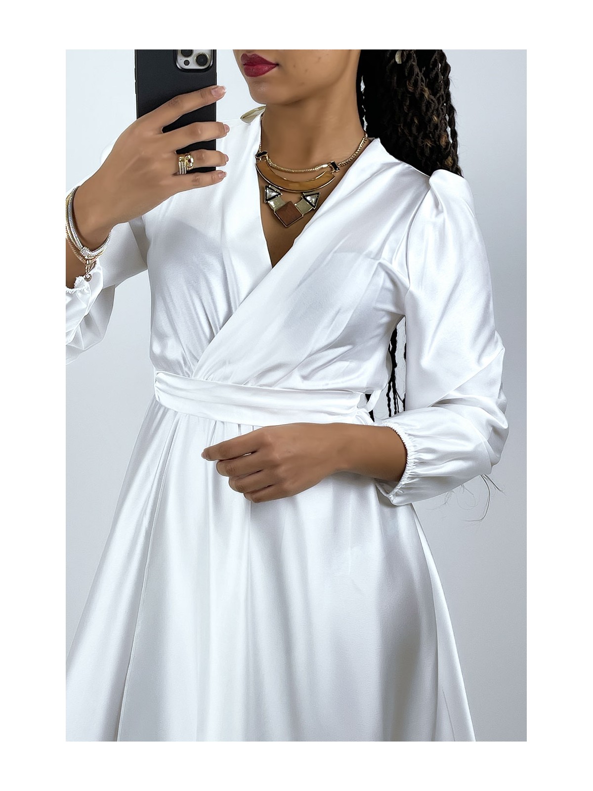 Robe longue blanche satinée - 1