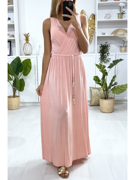 Longue robe croisé en rose avec ceinture en cordon - 3