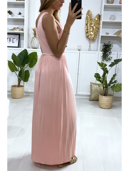 Longue robe croisé en rose avec ceinture en cordon - 5